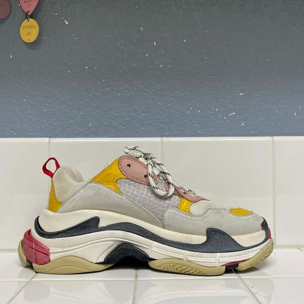 Balenciaga triple S sneakers - Picture 11 of 16